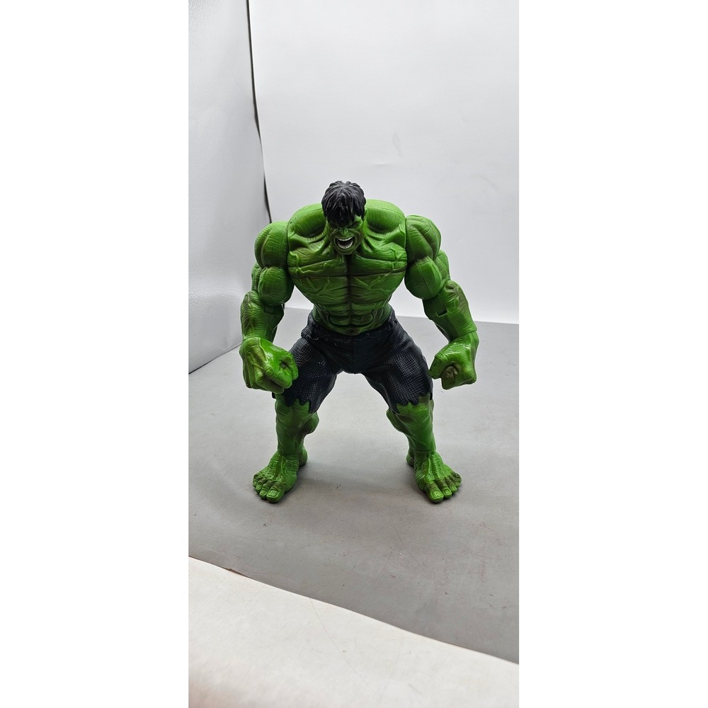 Marvel Hulk Action Figure 2008 Hasbro 10 Inch Green Electronic Sound C-086D